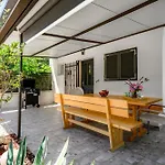 House Miha Casa de Férias