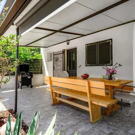 House Miha Holiday home