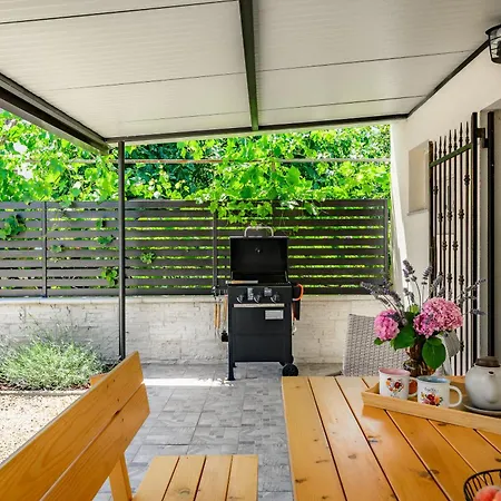 House Miha Semesterbostad