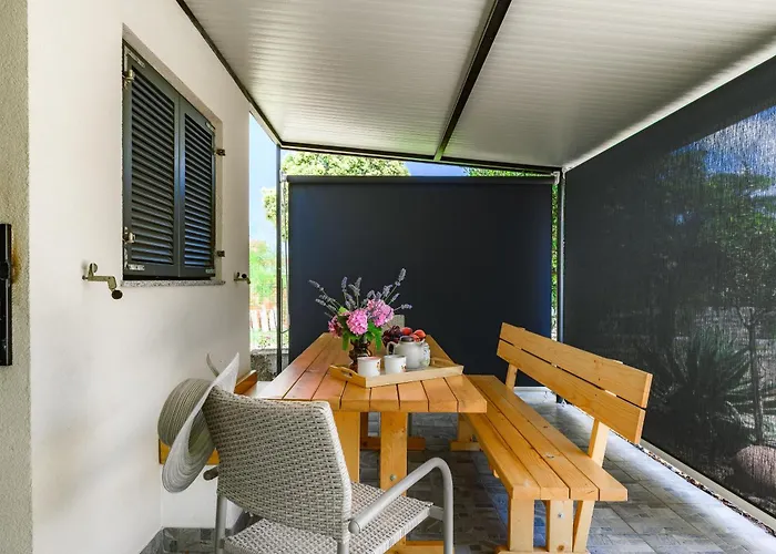 House Miha Feriehus Tar-Vabriga