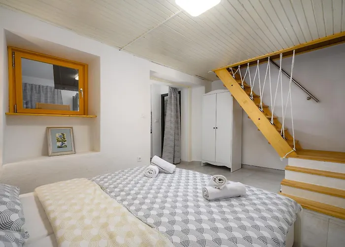 Feriehus House Miha *