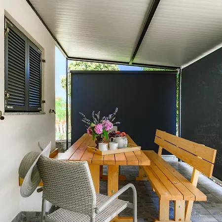 House Miha Holiday home Tar-Vabriga