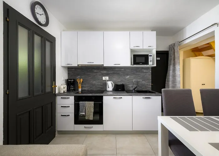 House Miha 펜션 Tar-Vabriga