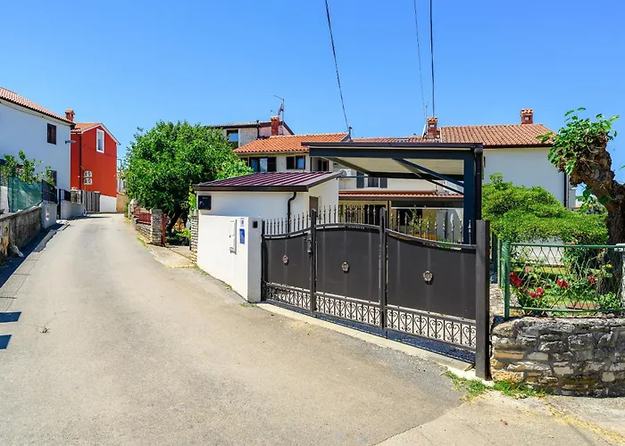 House Miha 펜션 Tar-Vabriga